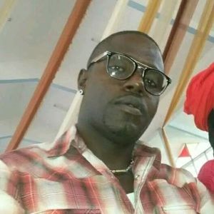 Meet your Posher, Gomez